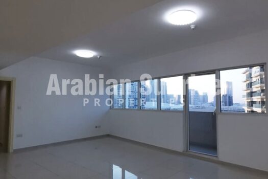 Vacant |High Floor Apt with Huge Layout |Sea Views