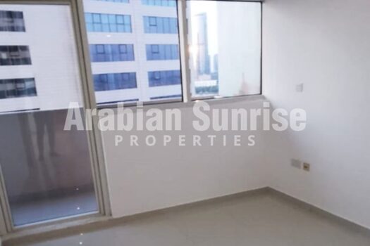Vacant |High Floor Apt with Huge Layout |Sea Views