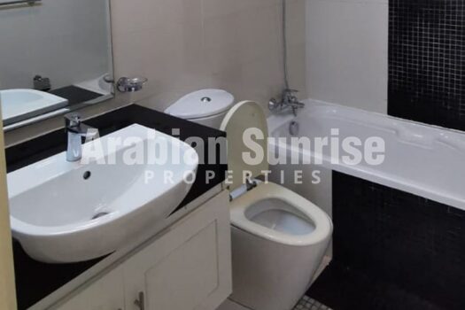 Vacant |High Floor Apt with Huge Layout |Sea Views