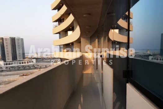 Vacant |High Floor Apt with Huge Layout |Sea Views