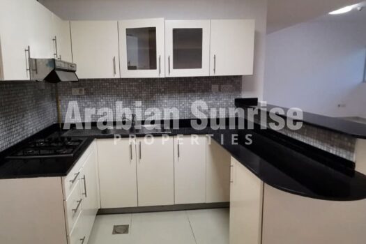 Vacant |High Floor Apt with Huge Layout |Sea Views
