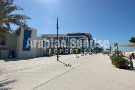Luxurious Living | Beach Access | Huge Layout