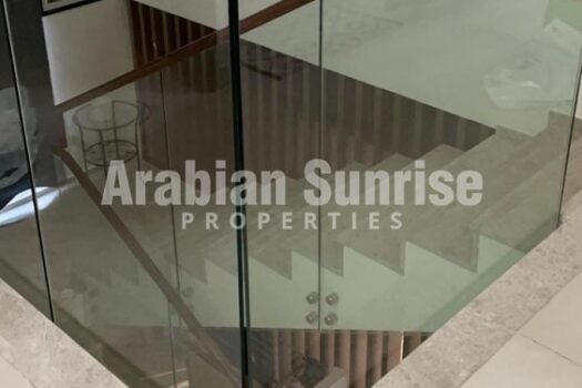 Luxurious 5+M BR Villa w/ Huge Garden in West Yas