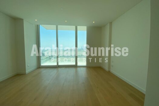 Spacious Partial Sea View with Rental Back
