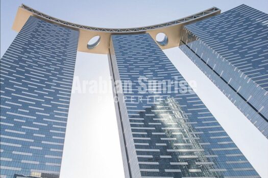Vacant TH with Spacious layout + Full facilities