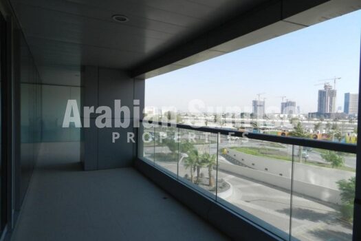 Vacant TH with Spacious layout + Full facilities