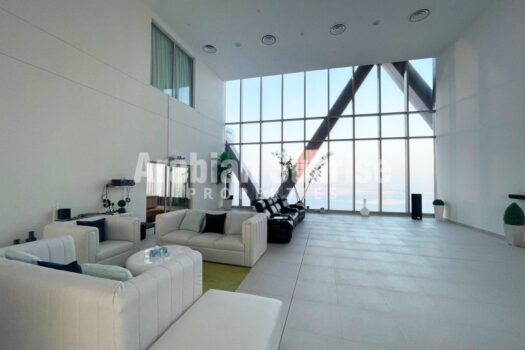 Luxurious PH with Private Pool with Stunning views