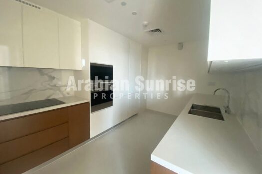 Full Sea View Apt | Direct beach Access