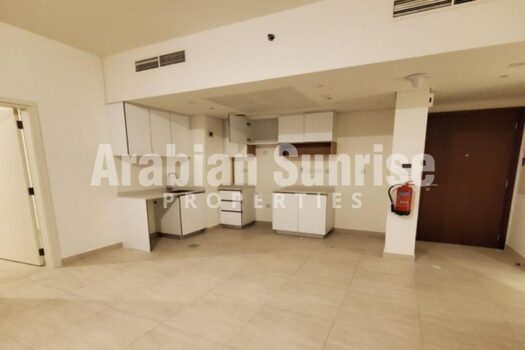 High Floor Apt with 2 Balconies | Great Investment