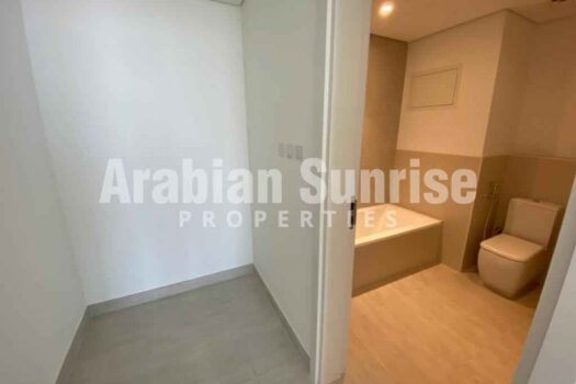 High Floor Apt with 2 Balconies | Great Investment