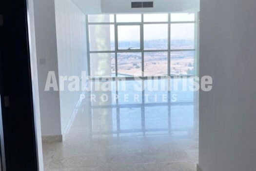 Vacant 3+ maids BR Apt on high floor with Balcony