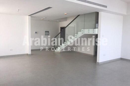 Luxurious Unit | Spacious Layout | Prime Location