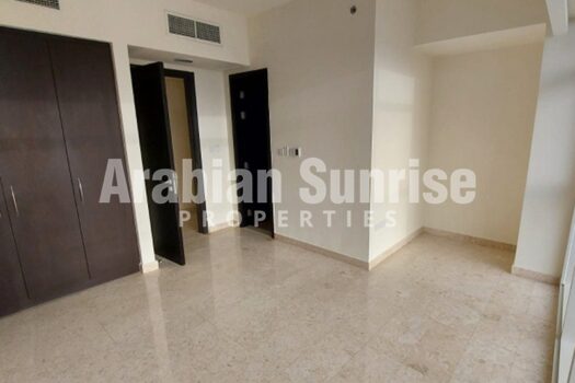 High Floor Apt with huge layout