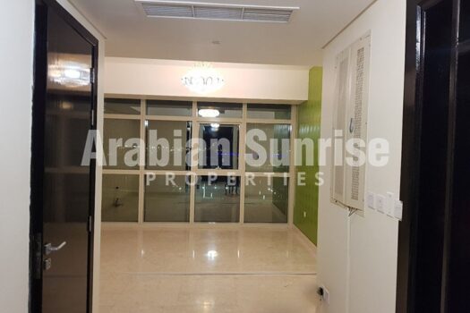 High Floor Apt with huge layout