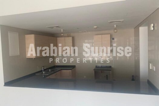 Well maintained 1BR Apt with Spacious layout