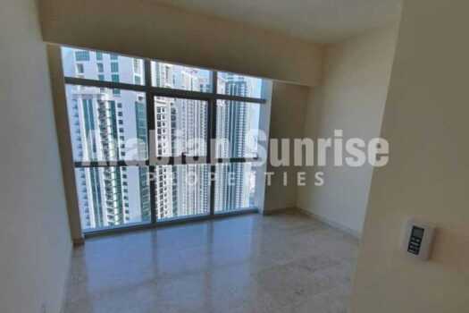 Furnished Apt on High floor with rent refund