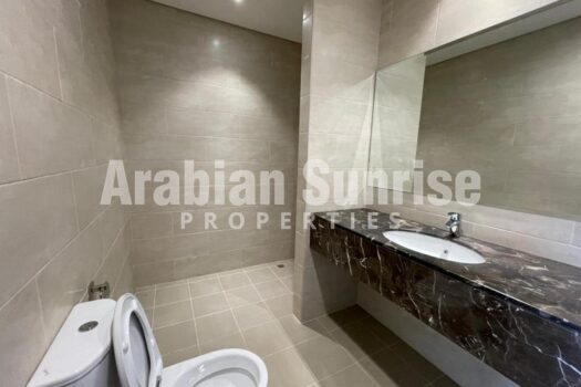Luxurious TH | Spacious Living | Prime Location