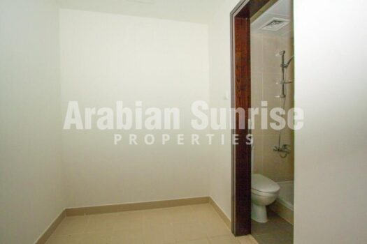 Vacant 2+M with Skypod on High Floor