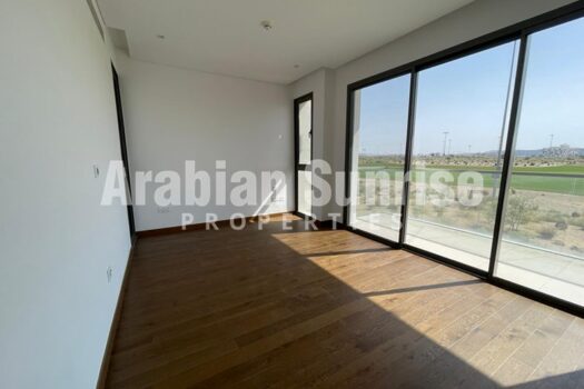 Full Golf Course View Villa in Excellent Location