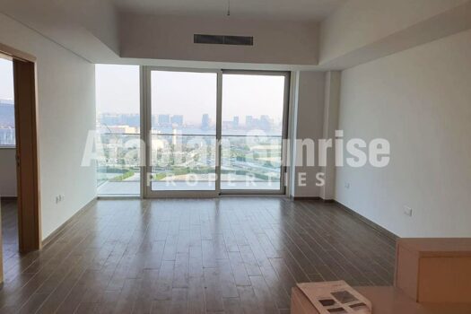 Mid Floor | Partial Golf + Island View