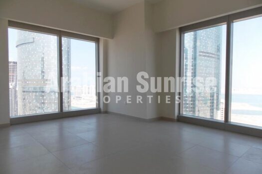 Spacious 3+1 BR Apt on High Floor with High ROI