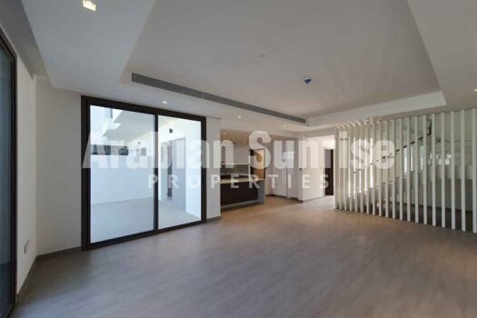 Type 3Y | 3+Maids for sale with Rent Refund