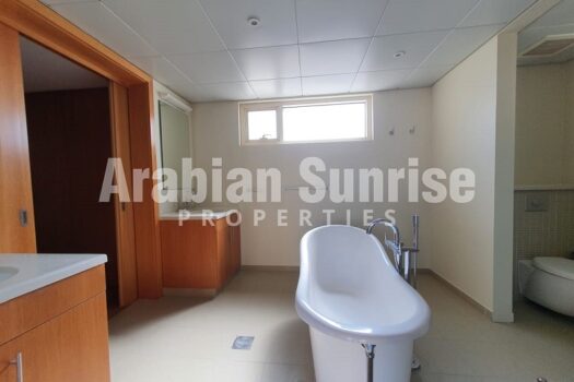 Ready to Move in 4+M BR Villa | Huge Layout