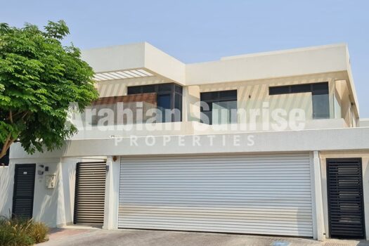 Luxurious 5+M with Huge Garden | Upgraded Villa