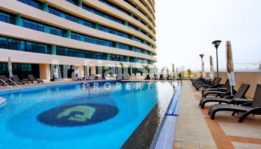 Spacious Apt with balcony
