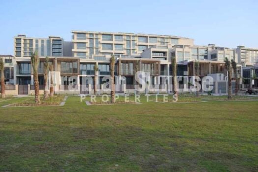 Spacious Living 3+M+Family Room w/Full Facilities