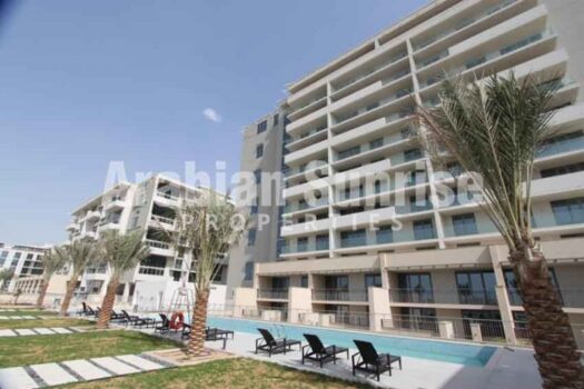 Spacious Living 3+M+Family Room w/Full Facilities