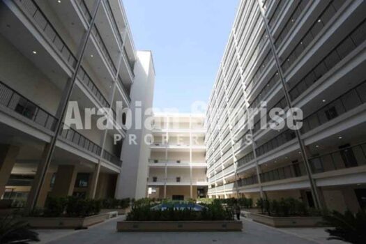 Spacious Living 3+M+Family Room w/Full Facilities