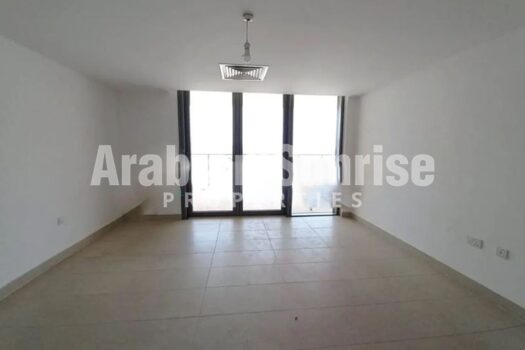 High Floo Apt | Vacant on Transfer | Huge Apt