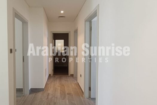 End Unit | 3+M BR | Handover Soon | Prime Location