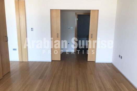 High Floor Apt with Rental Back | Beach access