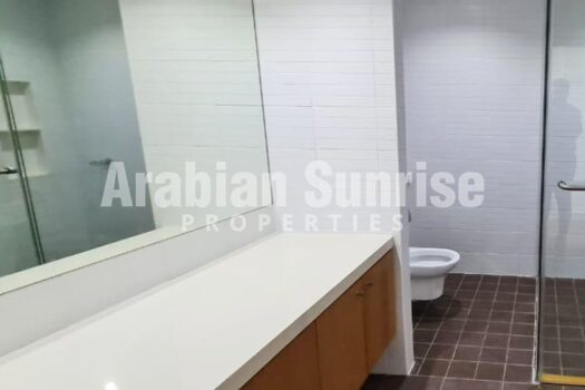 High Floor Sea View Apt | Huge Layout