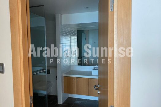 High Floor | Partial Canal View Apt with Rental Back