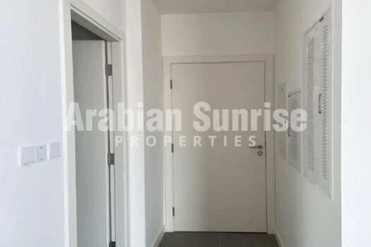 VACANT | Sea + Pool View Apt | High ROI