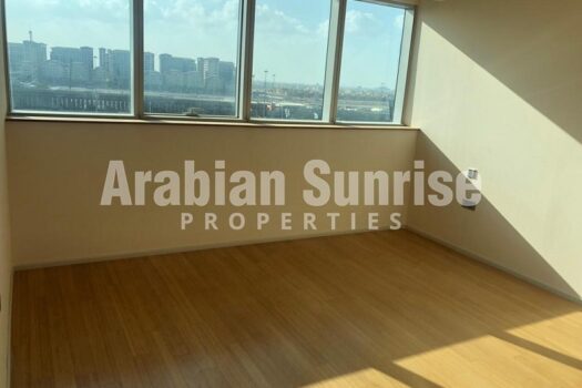 Mid Floor Canal View Apt | High ROI