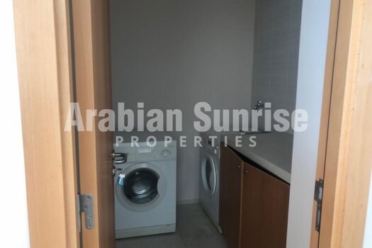 Mid Floor Canal View Apt | High ROI