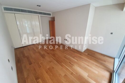 VACANT | Furnished | Private Pool | Huge Layout