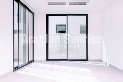 VACANT | Single Row Villa with Warm Finish