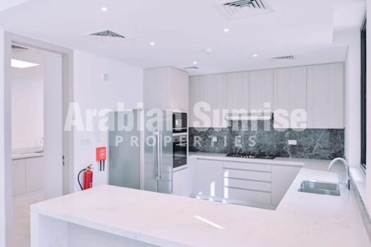 VACANT | Single Row Villa with Warm Finish