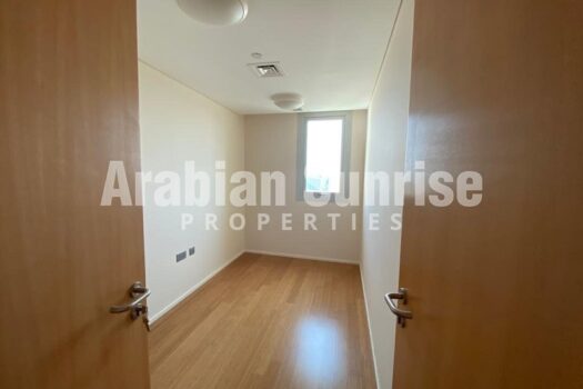 High Floor 3+M BR Apt with Sea View