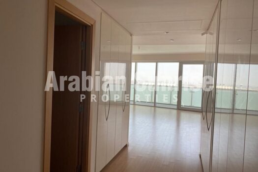 High Floor 3+M BR Apt with Sea View