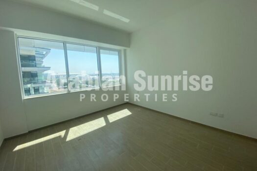 High Floor | Fully Furnished Apt with Partial Sea View