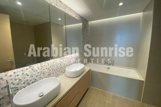 High Floor | Fully Furnished Apt with Partial Sea View