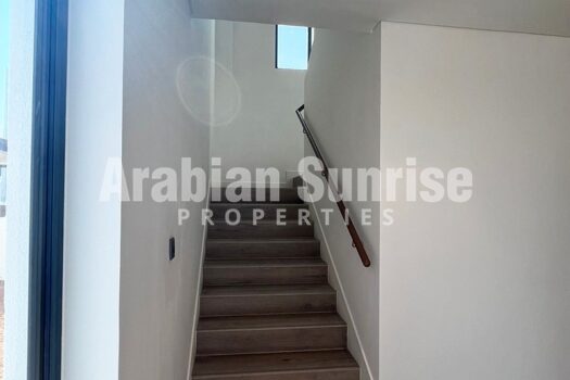 Single Row Villa | Mid Unit | Handover Soon