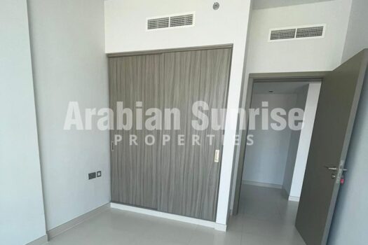 High Floor Apt with Rent Refund | Great Location