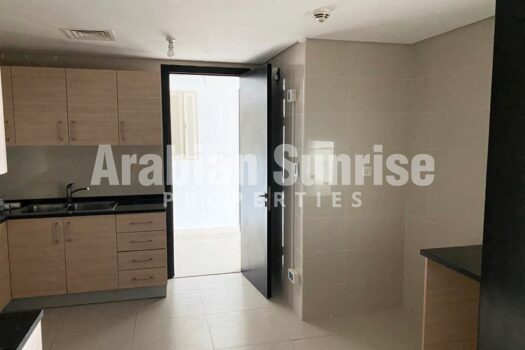 High Floor Apt with Sea View | Perfect Investment